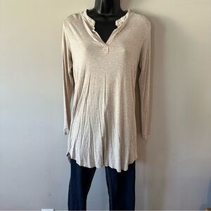 EUC 🔴Dina Be Women OATMEAL Long Sleeve Top S